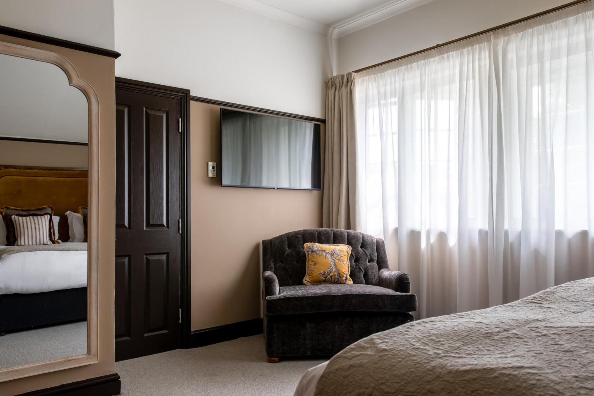 Red Lion Hotel Радлетт Экстерьер фото