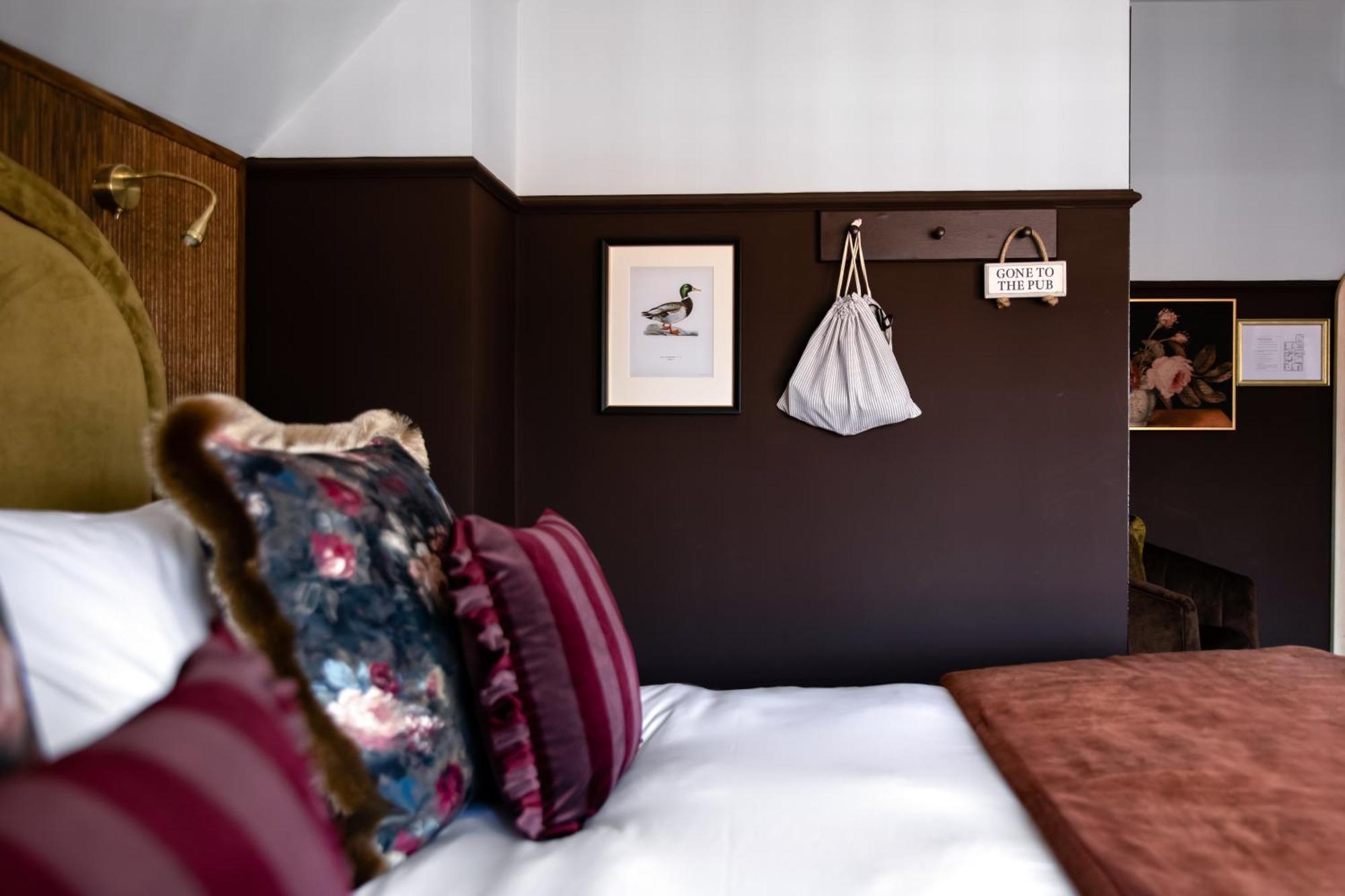 Red Lion Hotel Радлетт Экстерьер фото
