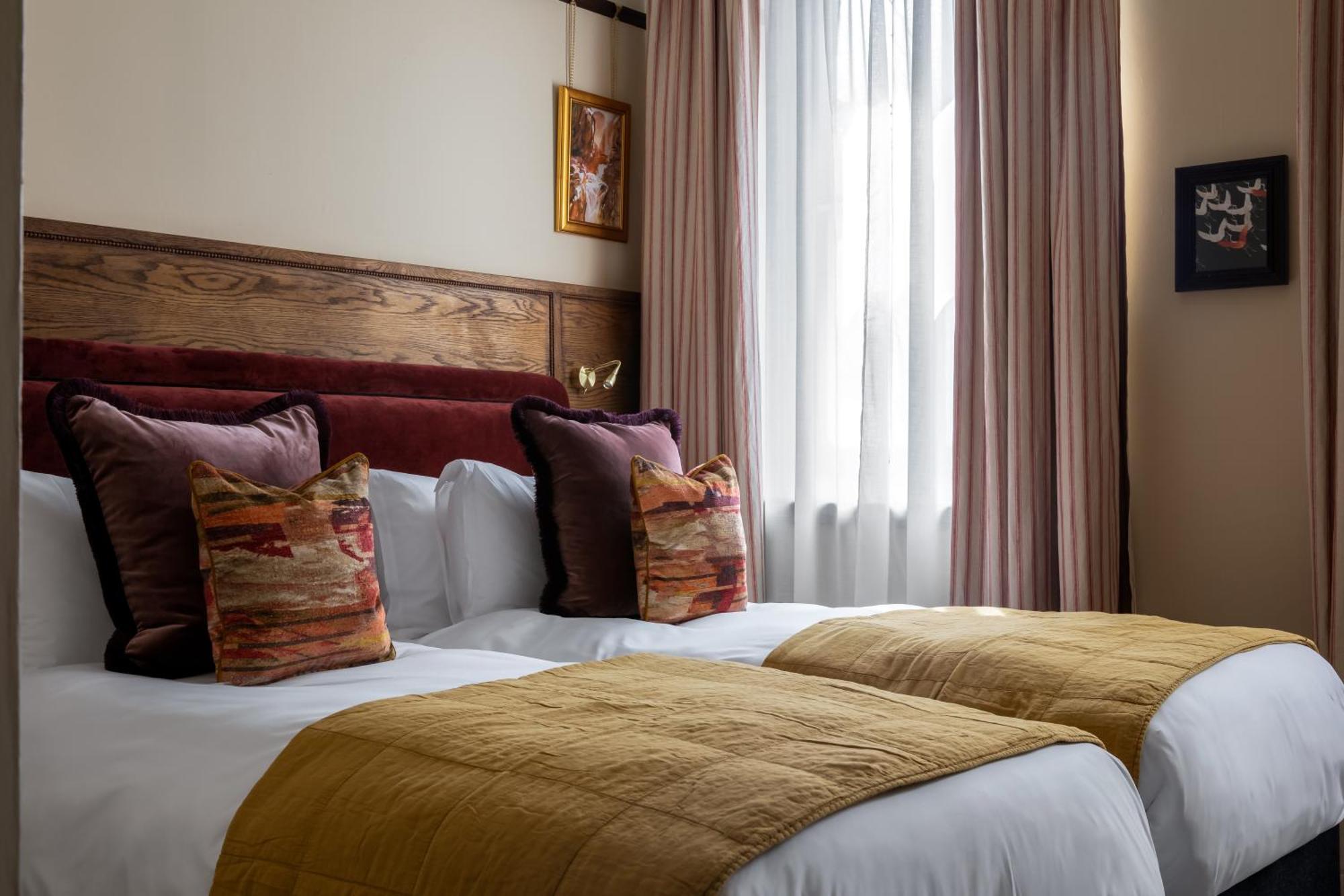 Red Lion Hotel Радлетт Экстерьер фото